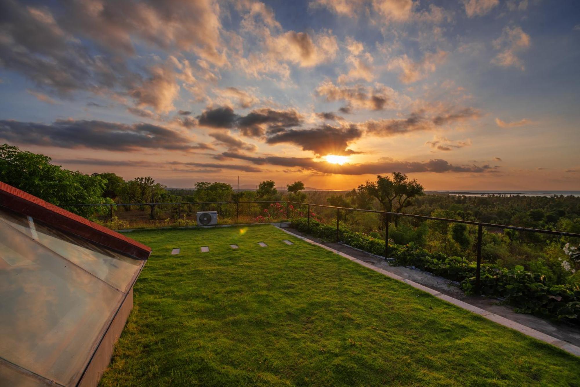 Villa Ambara Sumberkima Banyuwedang Luaran gambar